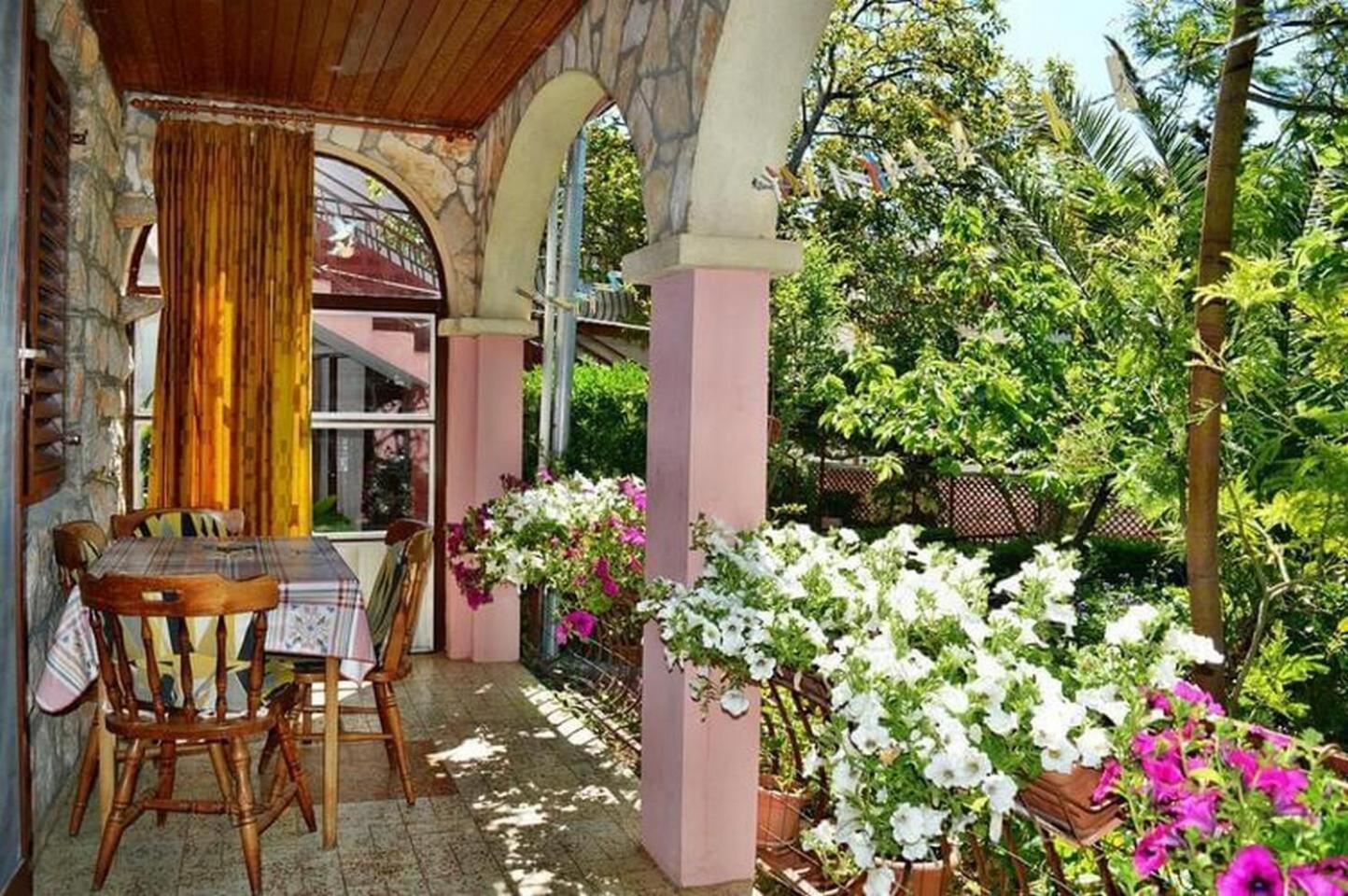 Apartments Pavlina Starigrad Paklenica Exterior foto