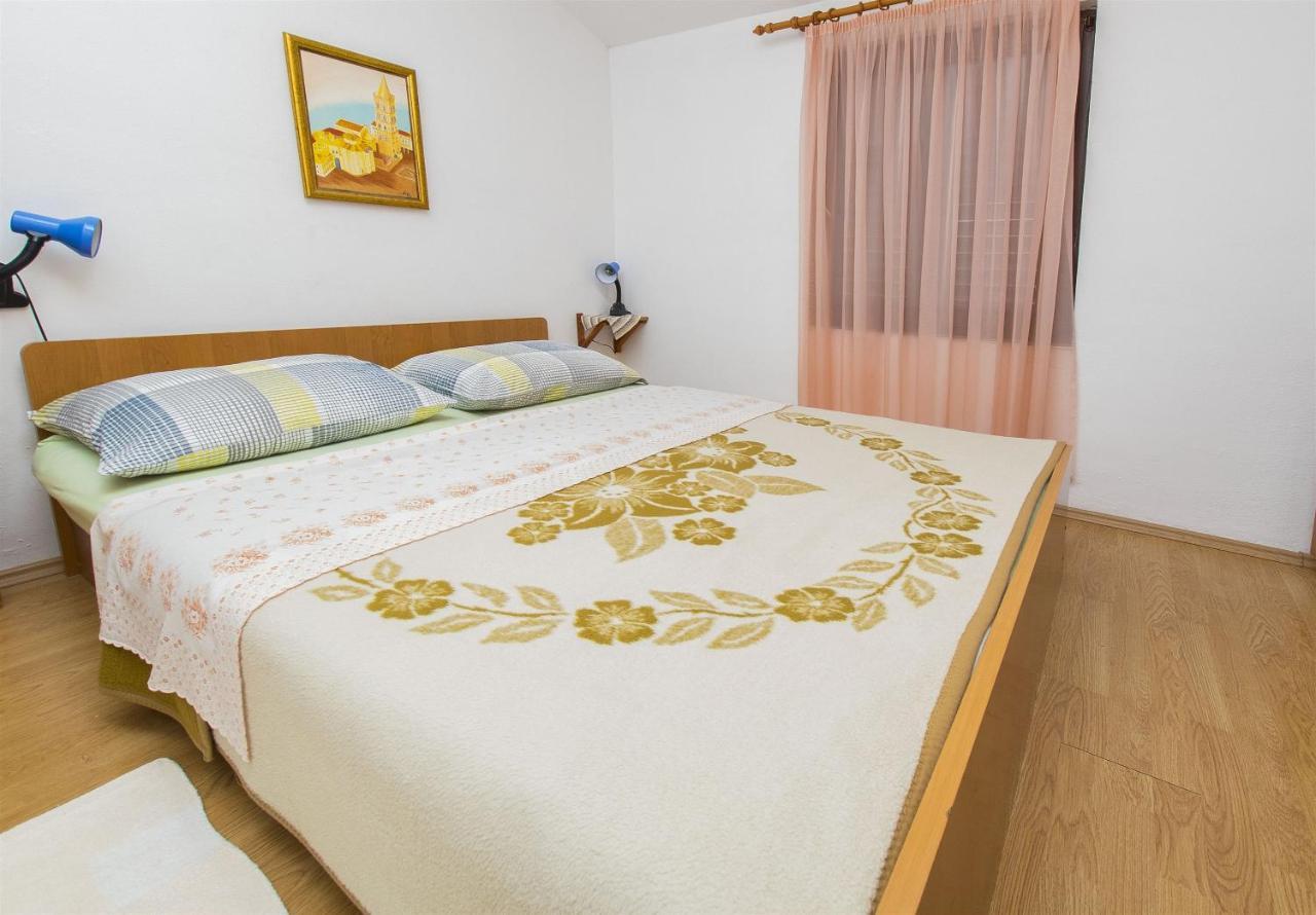 Apartments Pavlina Starigrad Paklenica Exterior foto